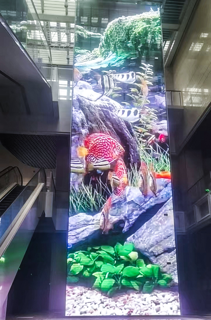 德利僼LED透明屏項目落地上海星光耀廣場，助力打造商場宣傳名片